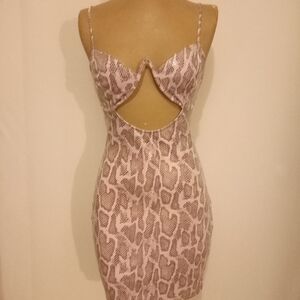 Elegant Backless Leopard Print Dress